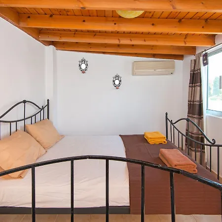 Old Town Roloi House Tatil Evi